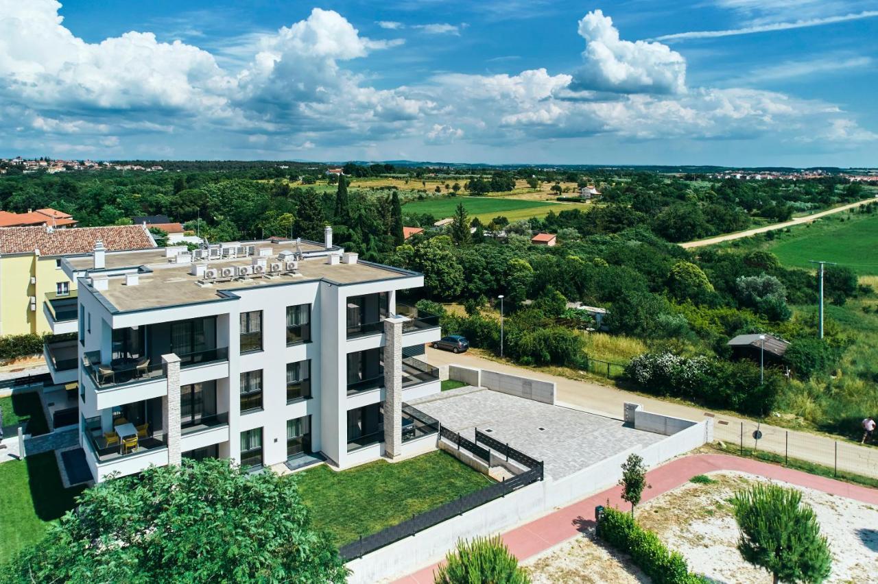 Apartments San Maris 2 Umag Bagian luar foto