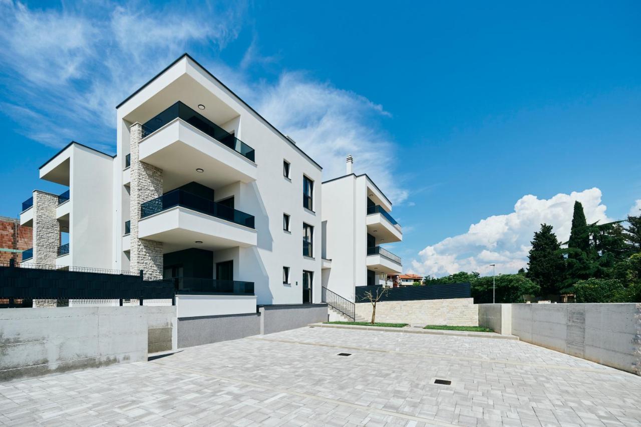 Apartments San Maris 2 Umag Bagian luar foto