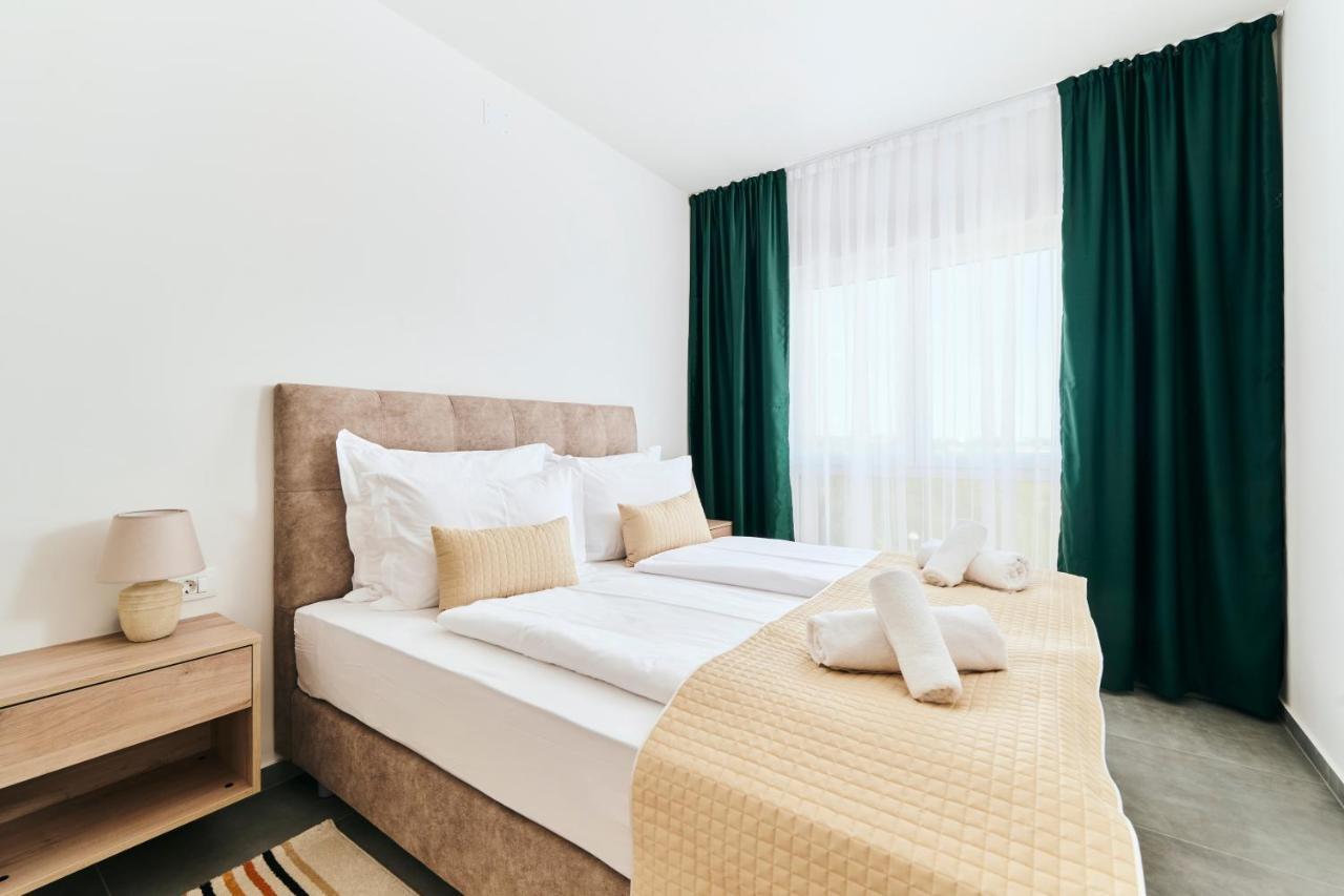 Apartments San Maris 2 Umag Bagian luar foto