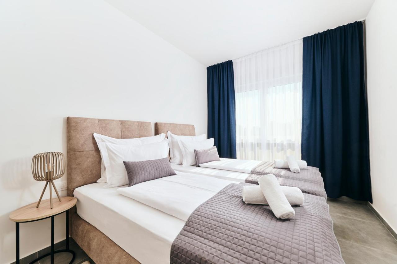 Apartments San Maris 2 Umag Bagian luar foto