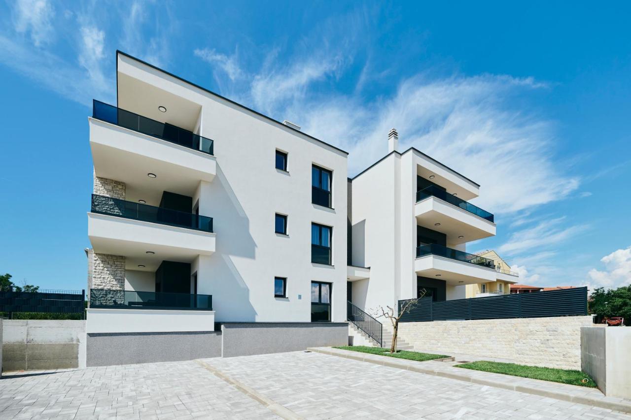 Apartments San Maris 2 Umag Bagian luar foto