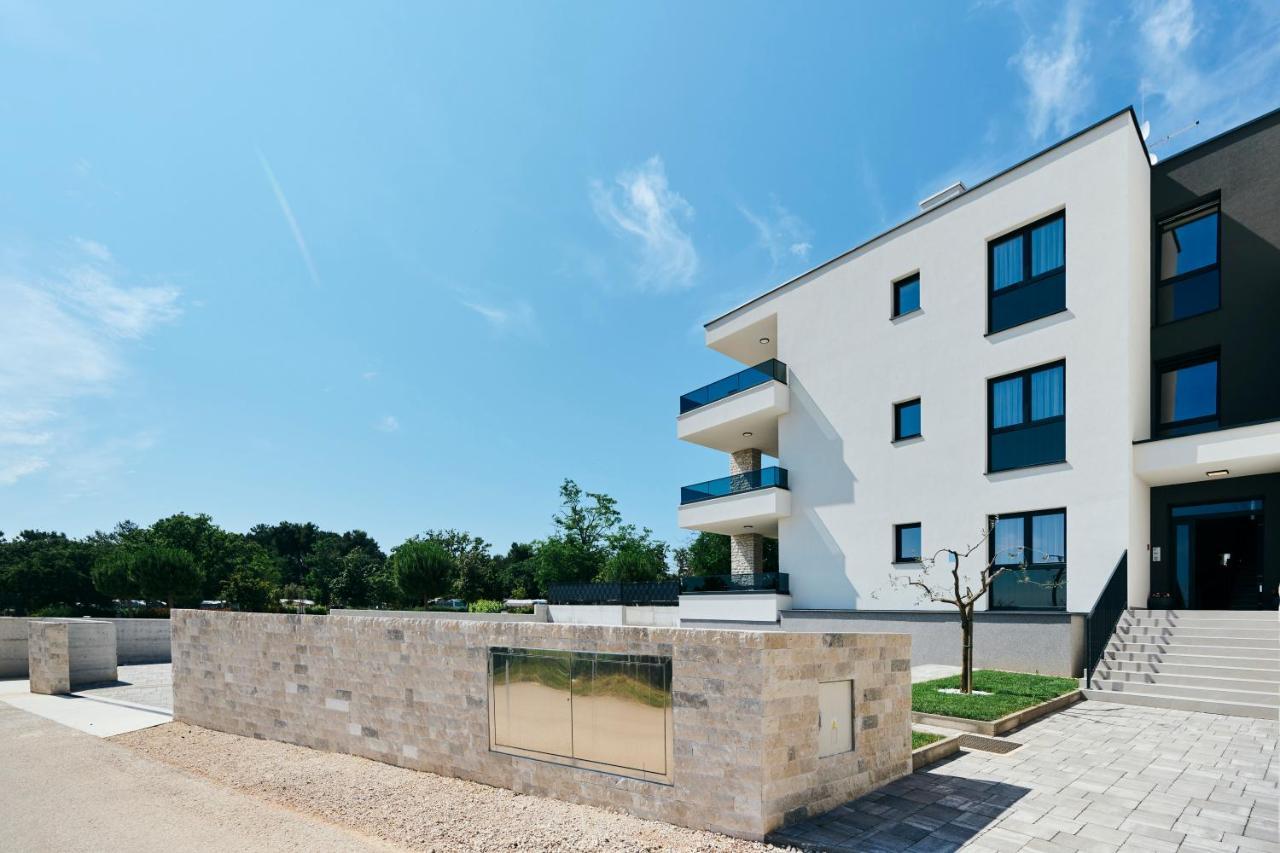 Apartments San Maris 2 Umag Bagian luar foto