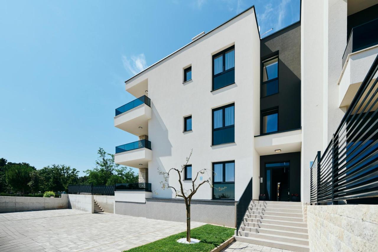 Apartments San Maris 2 Umag Bagian luar foto